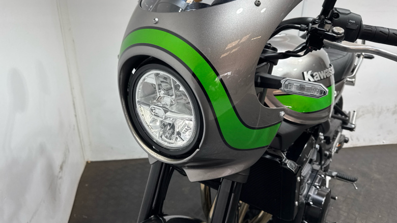 Kawasaki Z R900EKF (19MY)